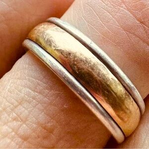 James Avery size 7 gold and silver band
